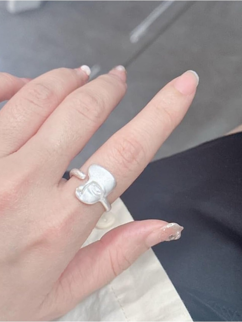 Silver Sculpted Face Ring - Picture 3 of 4